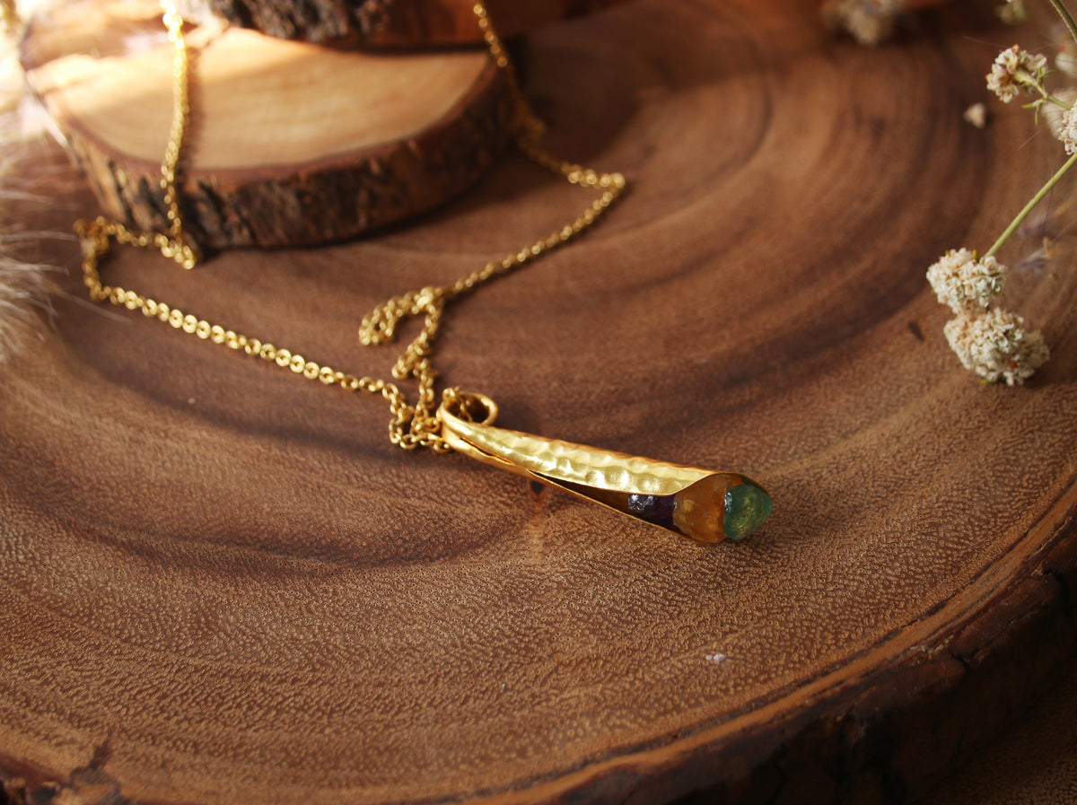 Nepenthes Pendant by Soenaar, handcrafted 18k gold-plated jewelry (photo 5)