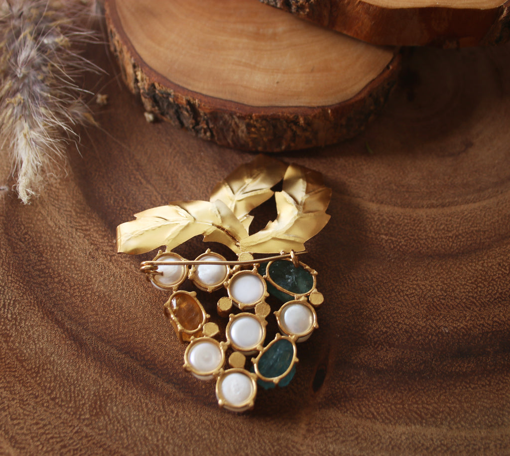 Flower Brooch by Soenaar, handcrafted 18k gold-plated jewelry (photo 3)