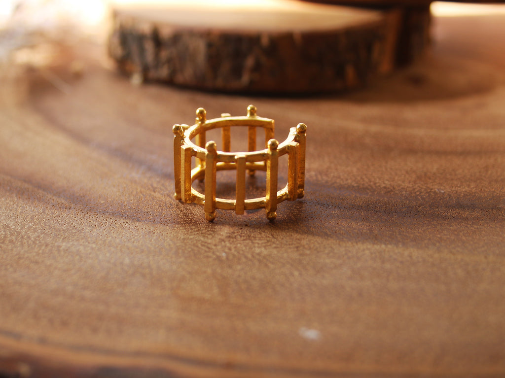Charkha ring by Soenaar, handcrafted 18k gold-plated jewelry (photo 4)
