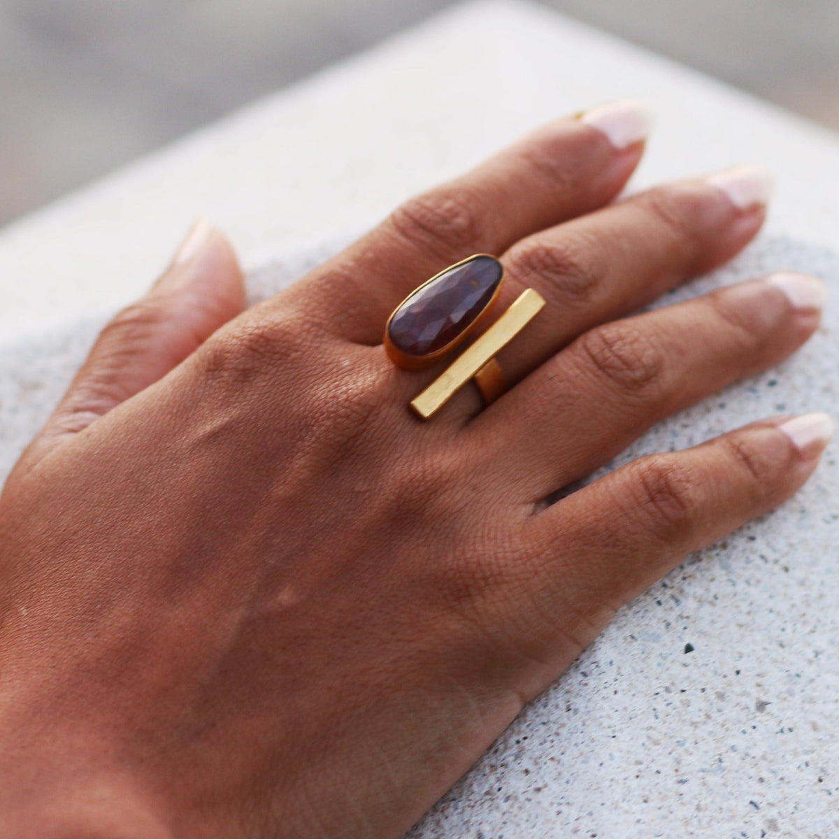 Bar Ring 18k Gold Plated Adjustable Ring Garnet / Black Onyx by Soenaar, handcrafted 18k gold-plated jewelry (photo 2)