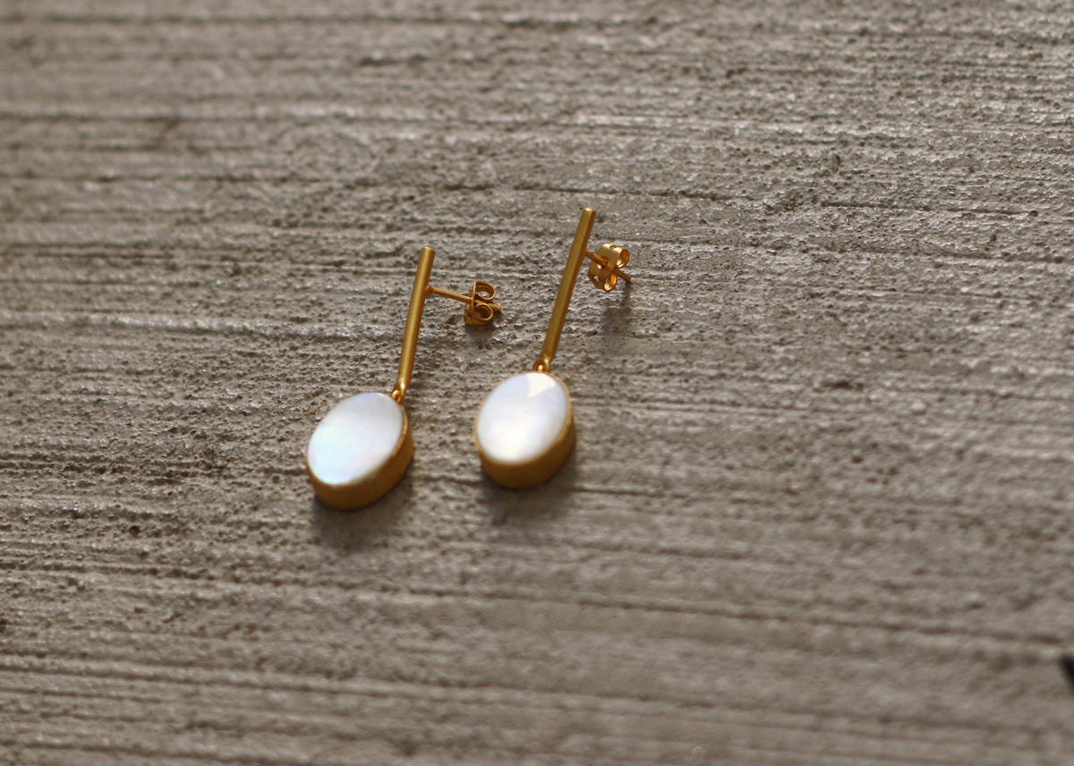 String Earrings by Soenaar, handcrafted 18k gold-plated jewelry (photo 3)