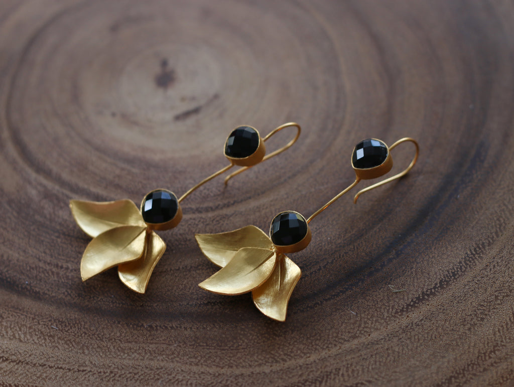 Blossom earrings by Soenaar, handcrafted 18k gold-plated jewelry (photo 3)