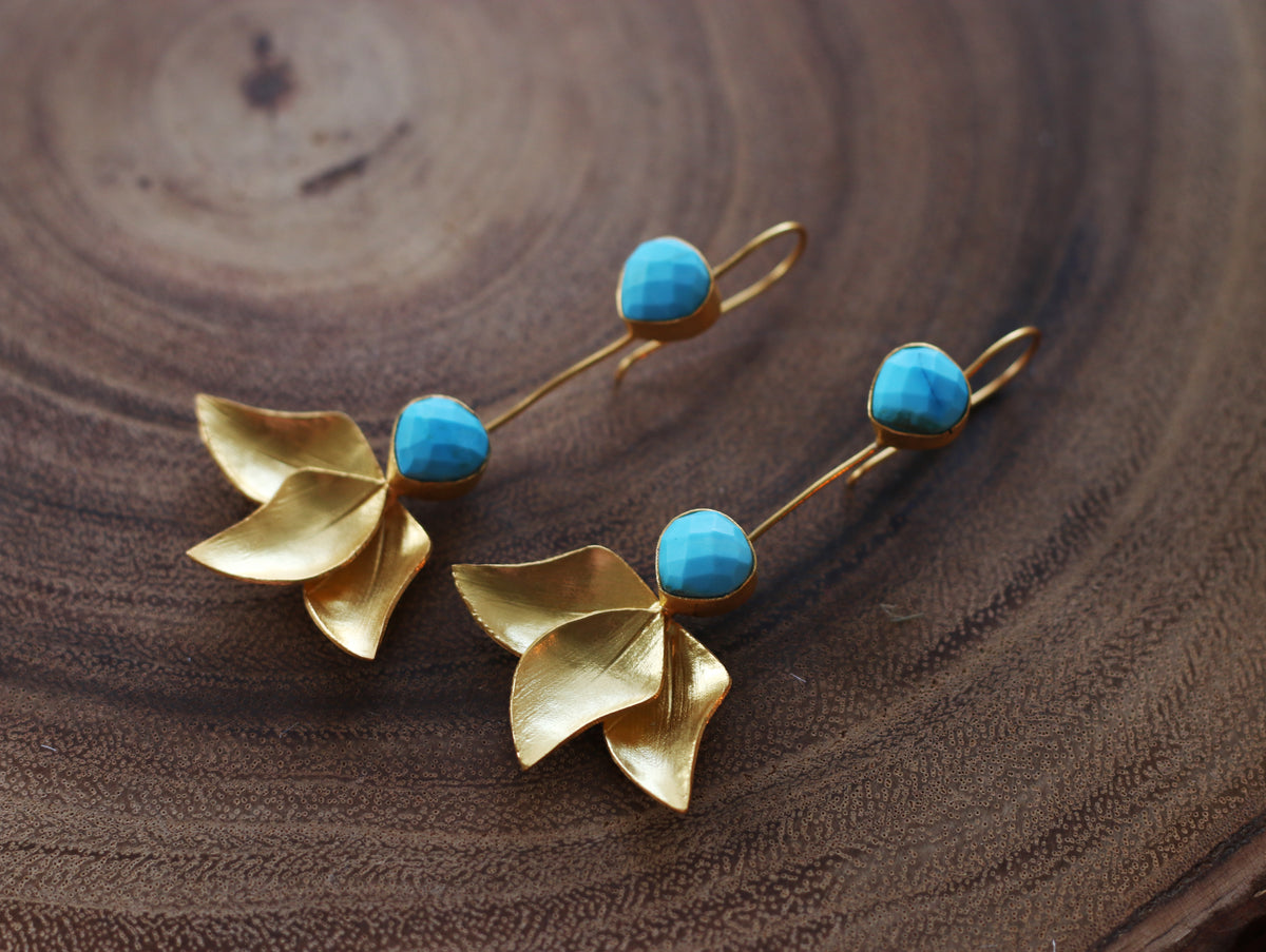 Blossom earrings by Soenaar, handcrafted 18k gold-plated jewelry (photo 5)