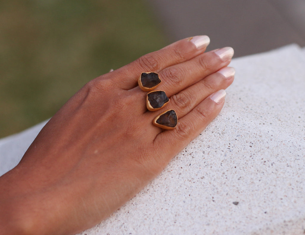 Twofold Adjustable Ring Amethyst / Citrine / Smoky Quartz by Soenaar, handcrafted 18k gold-plated jewelry (photo 6)
