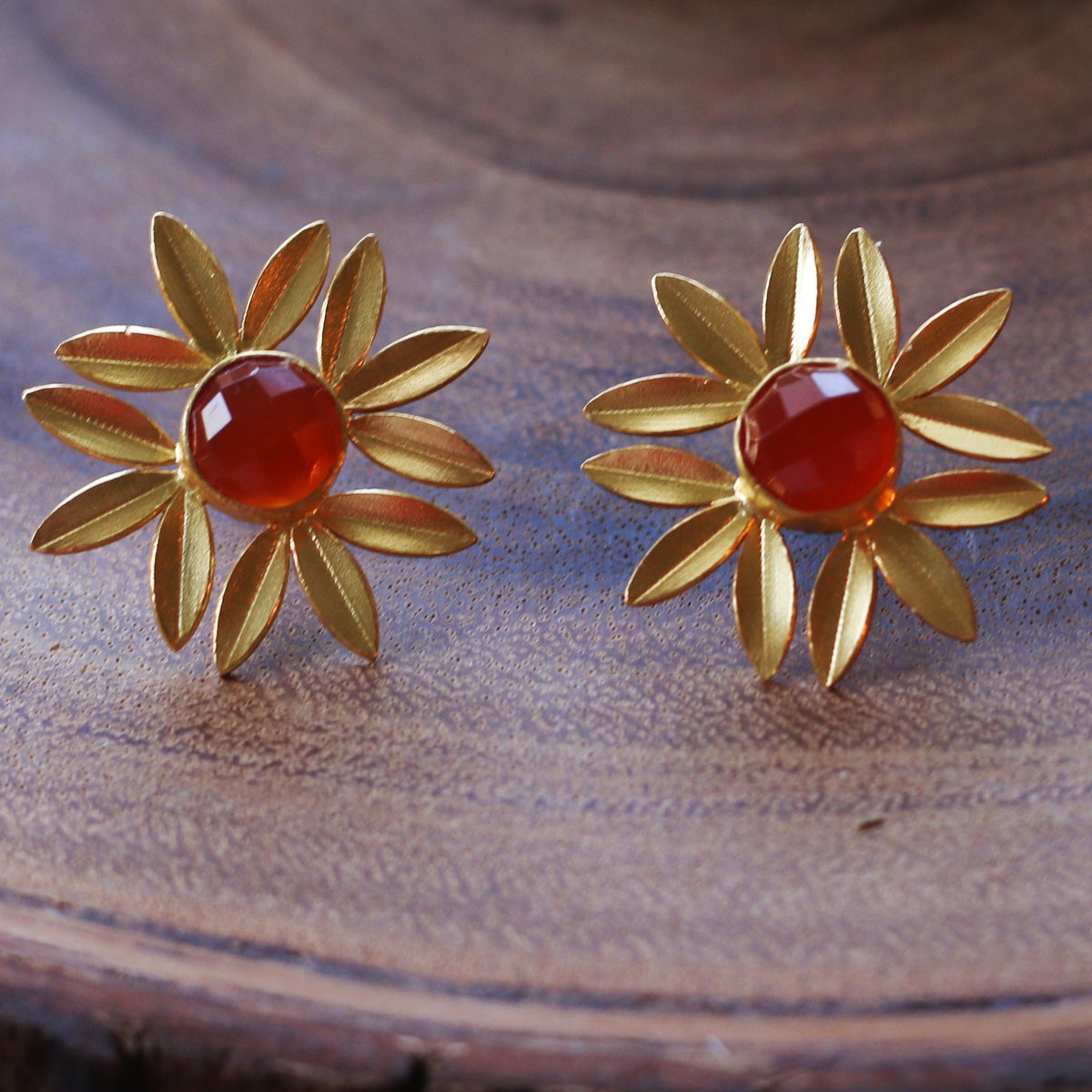 Leaf Bunch Earrings by Soenaar, handcrafted 18k gold-plated jewelry (photo 2)